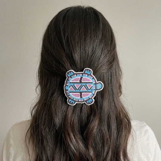 Beaded turtle Barrette Blue accent