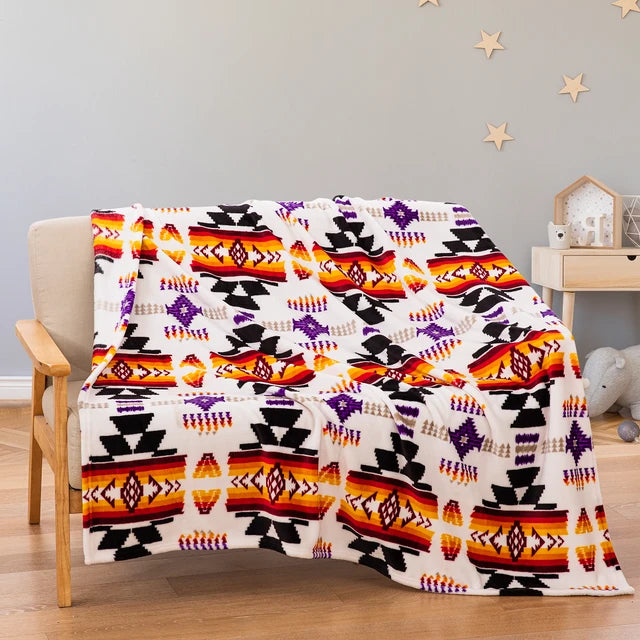 Southwest Pattern Throw Blanket (White)