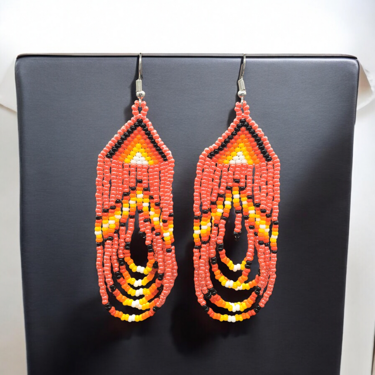 Red Swoop Beaded earrings – OldTribes