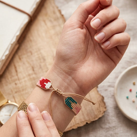 Red/pinkBeaded Bracelet