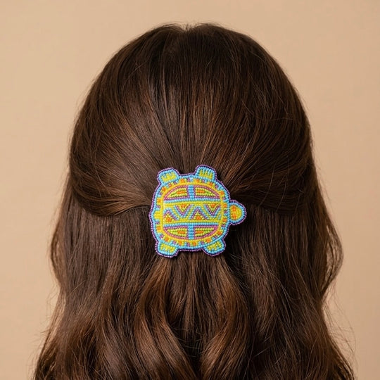 Beaded turtle Barrette Blue accent
