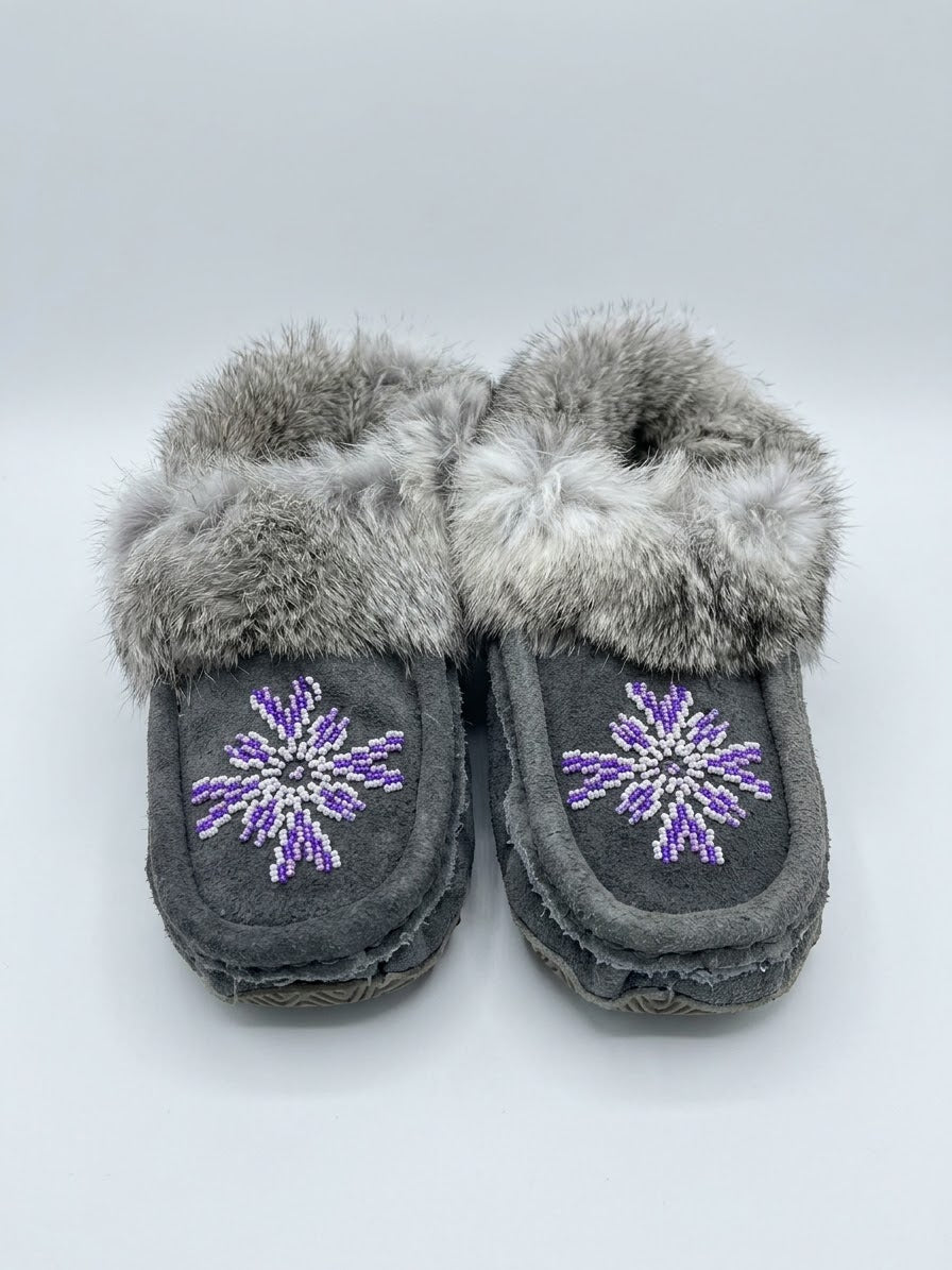 Moccasins Beaded (Size 7)