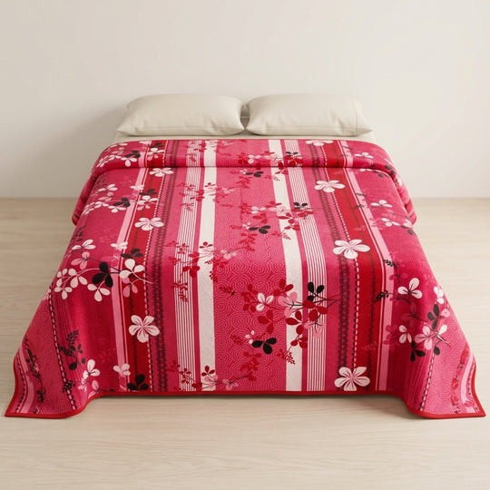 Pink floral Style Lightweight Queen Blanket - Cozy &amp; Soft