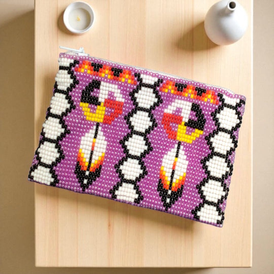 OLDTRIBES™ Feather with Dreamcatcher Beaded coin purse